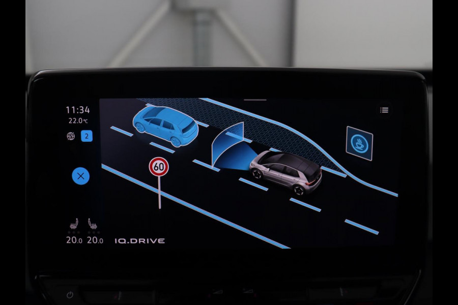 Volkswagen ID.3 First Plus 58 kWh | SOH 91,4% | Camera | LED | Stoelverwarming | LM-Velgen |