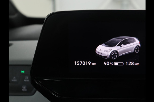 Volkswagen ID.3 First Plus 58 kWh | SOH 91,4% | Camera | LED | Stoelverwarming | LM-Velgen |