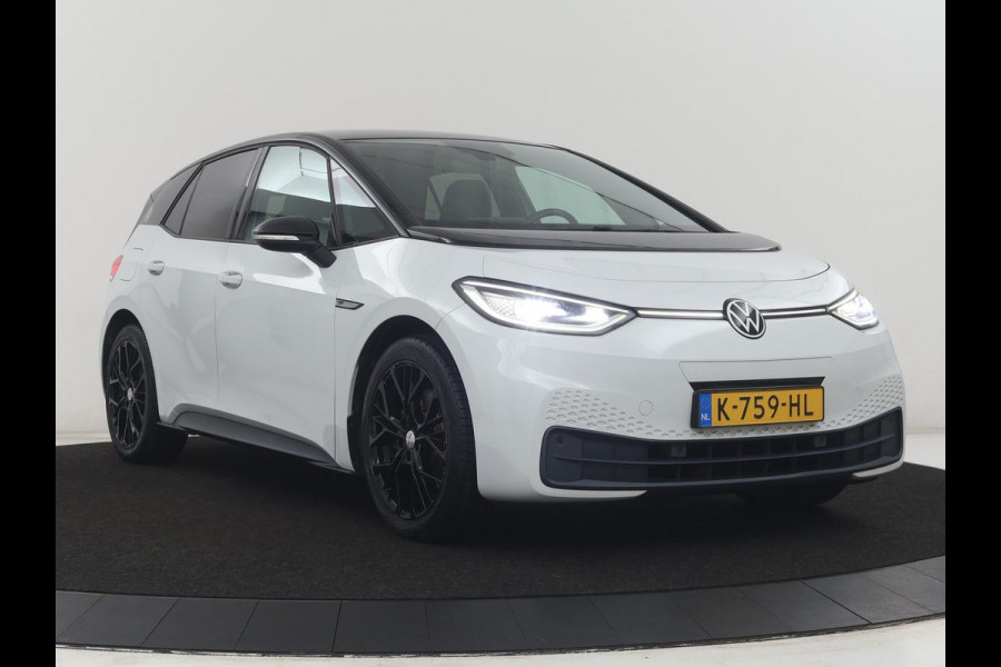 Volkswagen ID.3 First Plus 58 kWh | SOH 91,4% | Camera | LED | Stoelverwarming | LM-Velgen |