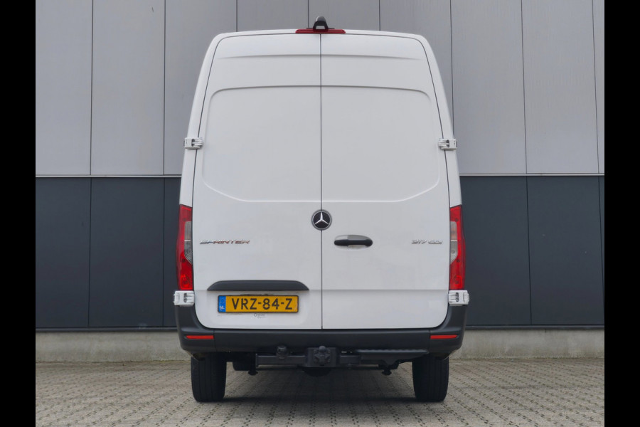 Mercedes-Benz Sprinter 317 AUTOMAAT 3500KG TREKHAAK L3H2 CRUISE CLIMATE