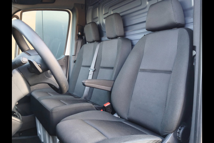 Mercedes-Benz Sprinter 317 AUTOMAAT 3500KG TREKHAAK L3H2 CRUISE CLIMATE
