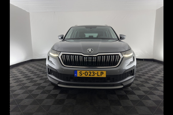 Škoda Kodiaq 1.5 TSI Business Edition [7-Pers.] (INCL.BTW) Aut. *LEATHER-FABRIC | FULL-LED | DIGI-COCKPIT | ADAPTIVE-CRUISE | HEATED-COMFORTSEATS | CAMERA | KEYLESS | NAVI-FULLMAP | AMBIENT-LIGHT | DAB+ | SHIFT-PADDLES | ECC | PDC | 19''AL