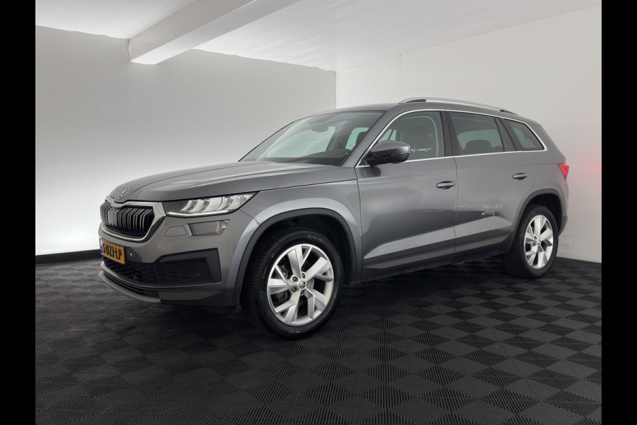 Škoda Kodiaq 1.5 TSI Business Edition [7-Pers.] (INCL.BTW) Aut. *LEATHER-FABRIC | FULL-LED | DIGI-COCKPIT | ADAPTIVE-CRUISE | HEATED-COMFORTSEATS | CAMERA | KEYLESS | NAVI-FULLMAP | AMBIENT-LIGHT | DAB+ | SHIFT-PADDLES | ECC | PDC | 19''AL