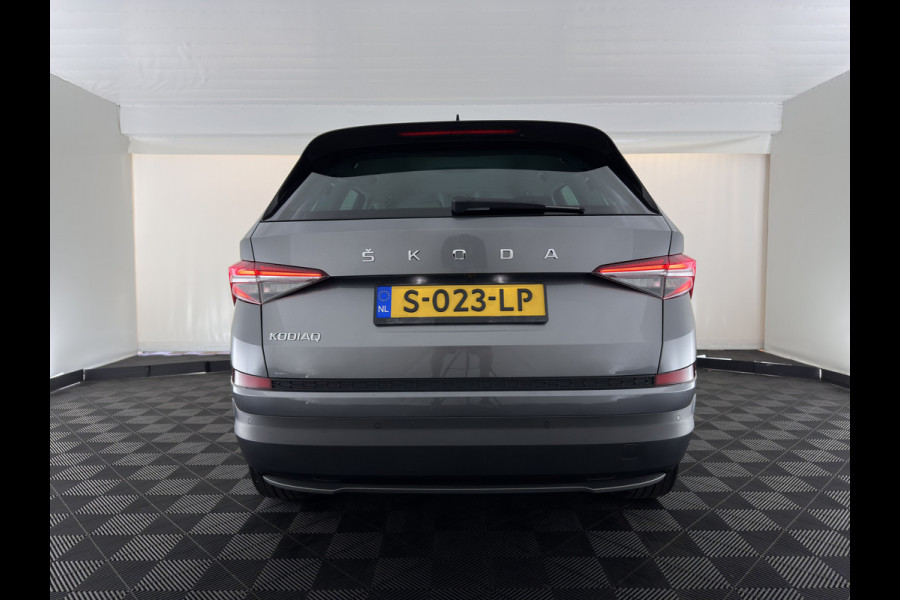 Škoda Kodiaq 1.5 TSI Business Edition [7-Pers.] (INCL.BTW) Aut. *LEATHER-FABRIC | FULL-LED | DIGI-COCKPIT | ADAPTIVE-CRUISE | HEATED-COMFORTSEATS | CAMERA | KEYLESS | NAVI-FULLMAP | AMBIENT-LIGHT | DAB+ | SHIFT-PADDLES | ECC | PDC | 19''AL