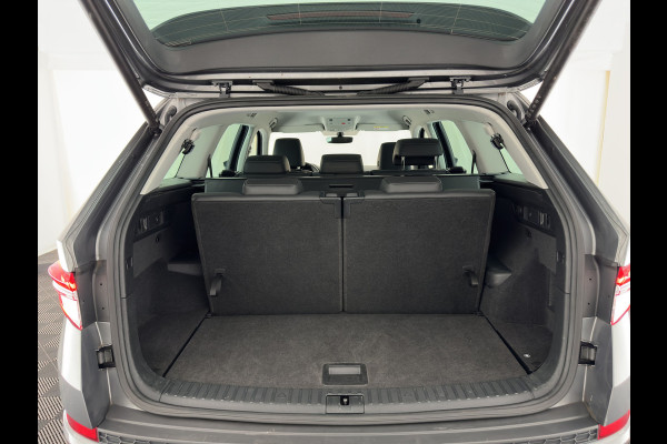 Škoda Kodiaq 1.5 TSI Business Edition [7-Pers.] (INCL.BTW) Aut. *LEATHER-FABRIC | FULL-LED | DIGI-COCKPIT | ADAPTIVE-CRUISE | HEATED-COMFORTSEATS | CAMERA | KEYLESS | NAVI-FULLMAP | AMBIENT-LIGHT | DAB+ | SHIFT-PADDLES | ECC | PDC | 19''AL