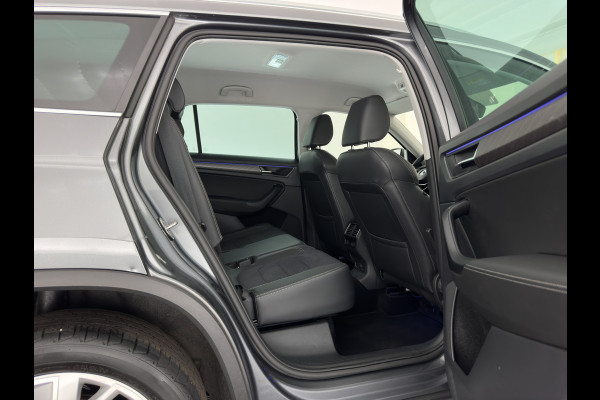 Škoda Kodiaq 1.5 TSI Business Edition [7-Pers.] (INCL.BTW) Aut. *LEATHER-FABRIC | FULL-LED | DIGI-COCKPIT | ADAPTIVE-CRUISE | HEATED-COMFORTSEATS | CAMERA | KEYLESS | NAVI-FULLMAP | AMBIENT-LIGHT | DAB+ | SHIFT-PADDLES | ECC | PDC | 19''AL