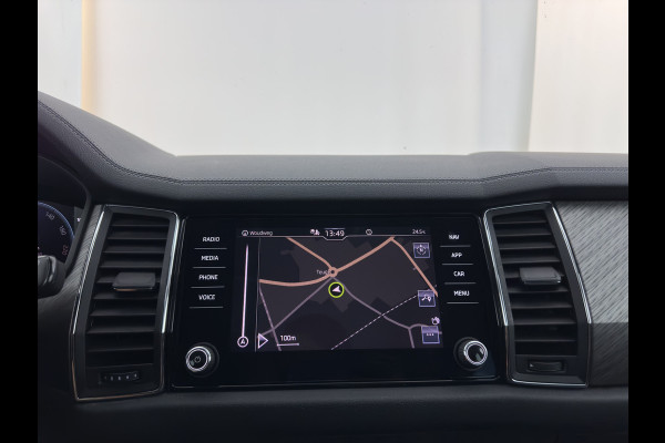 Škoda Kodiaq 1.5 TSI Business Edition [7-Pers.] (INCL.BTW) Aut. *LEATHER-FABRIC | FULL-LED | DIGI-COCKPIT | ADAPTIVE-CRUISE | HEATED-COMFORTSEATS | CAMERA | KEYLESS | NAVI-FULLMAP | AMBIENT-LIGHT | DAB+ | SHIFT-PADDLES | ECC | PDC | 19''AL