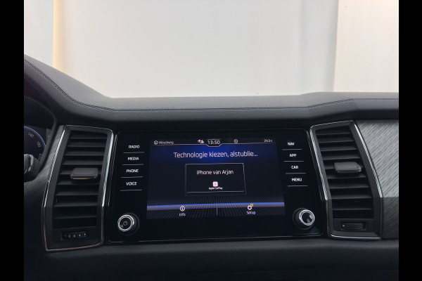 Škoda Kodiaq 1.5 TSI Business Edition [7-Pers.] (INCL.BTW) Aut. *LEATHER-FABRIC | FULL-LED | DIGI-COCKPIT | ADAPTIVE-CRUISE | HEATED-COMFORTSEATS | CAMERA | KEYLESS | NAVI-FULLMAP | AMBIENT-LIGHT | DAB+ | SHIFT-PADDLES | ECC | PDC | 19''AL