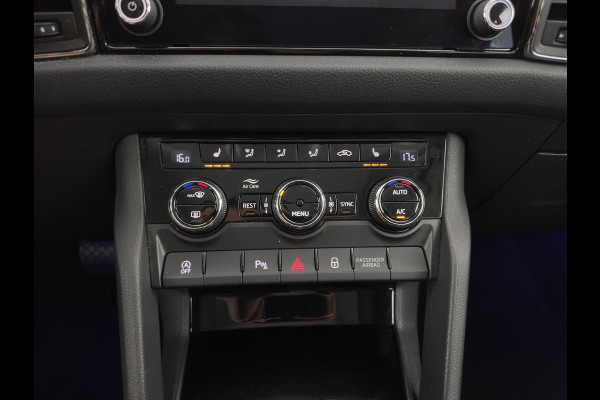 Škoda Kodiaq 1.5 TSI Business Edition [7-Pers.] (INCL.BTW) Aut. *LEATHER-FABRIC | FULL-LED | DIGI-COCKPIT | ADAPTIVE-CRUISE | HEATED-COMFORTSEATS | CAMERA | KEYLESS | NAVI-FULLMAP | AMBIENT-LIGHT | DAB+ | SHIFT-PADDLES | ECC | PDC | 19''AL