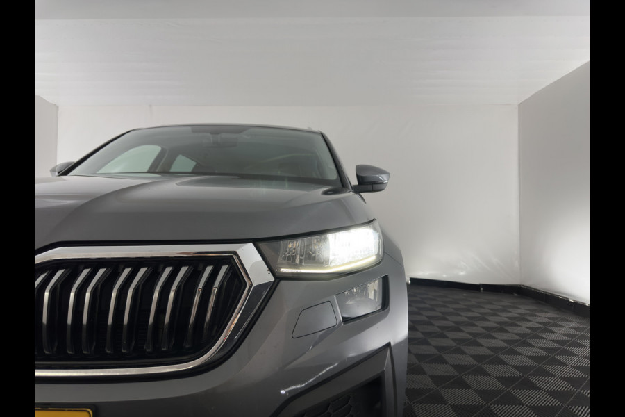 Škoda Kodiaq 1.5 TSI Business Edition [7-Pers.] (INCL.BTW) Aut. *LEATHER-FABRIC | FULL-LED | DIGI-COCKPIT | ADAPTIVE-CRUISE | HEATED-COMFORTSEATS | CAMERA | KEYLESS | NAVI-FULLMAP | AMBIENT-LIGHT | DAB+ | SHIFT-PADDLES | ECC | PDC | 19''AL