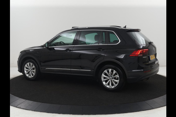 Volkswagen Tiguan 1.4 TSI Comfortline Business | Adapt. Cruise | Stoelverwarming | Navigatie | Pano.Dak |