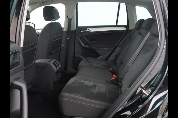 Volkswagen Tiguan 1.4 TSI Comfortline Business | Adapt. Cruise | Stoelverwarming | Navigatie | Pano.Dak |