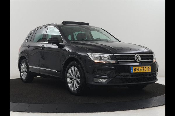Volkswagen Tiguan 1.4 TSI Comfortline Business | Adapt. Cruise | Stoelverwarming | Navigatie | Pano.Dak |