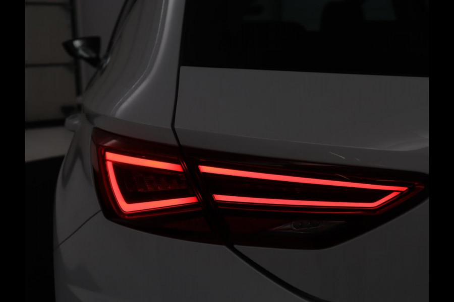 Seat Leon 1.4 EcoTSI FR Business Intense | Automaat | Apple Carplay | LED |