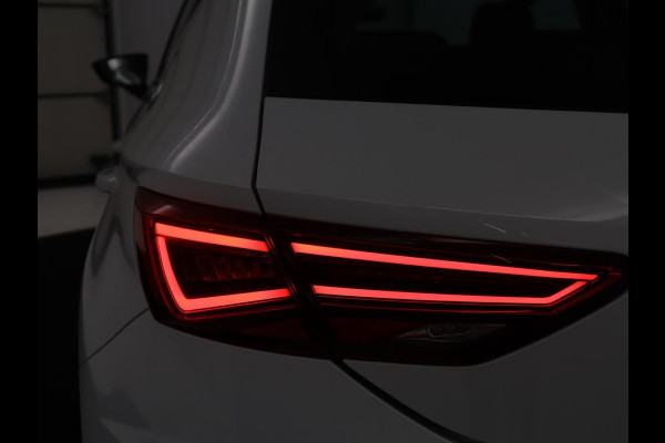 Seat Leon 1.4 EcoTSI FR Business Intense | Automaat | Apple Carplay | LED |