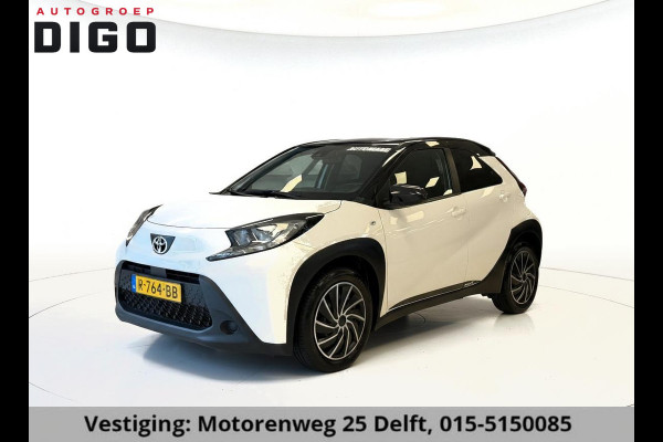 Toyota Aygo X 1.0 AUTOMAAT BI-TONE GARANTIE TOT 08-2032! . ACHTERUITRIJ CAMERA . SLECHTS 38.000 KM . APPLE CARPLAY & ANDRIOD AUTO