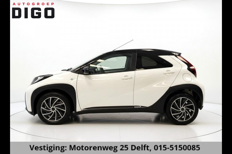 Toyota Aygo X 1.0 AUTOMAAT BI-TONE GARANTIE TOT 08-2032! . ACHTERUITRIJ CAMERA . SLECHTS 38.000 KM . APPLE CARPLAY & ANDRIOD AUTO