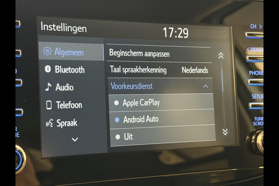 Toyota Aygo X 1.0 AUTOMAAT BI-TONE GARANTIE TOT 08-2032! . ACHTERUITRIJ CAMERA . SLECHTS 38.000 KM . APPLE CARPLAY & ANDRIOD AUTO