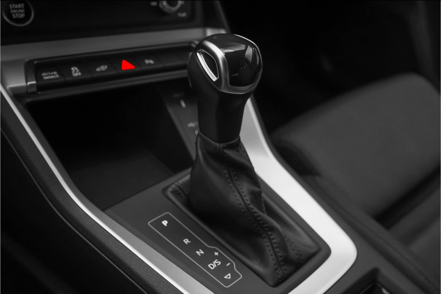 Audi Q3 45 TFSI e S Edition Zwart Optiek Navi ACC Keyless Camera 19"