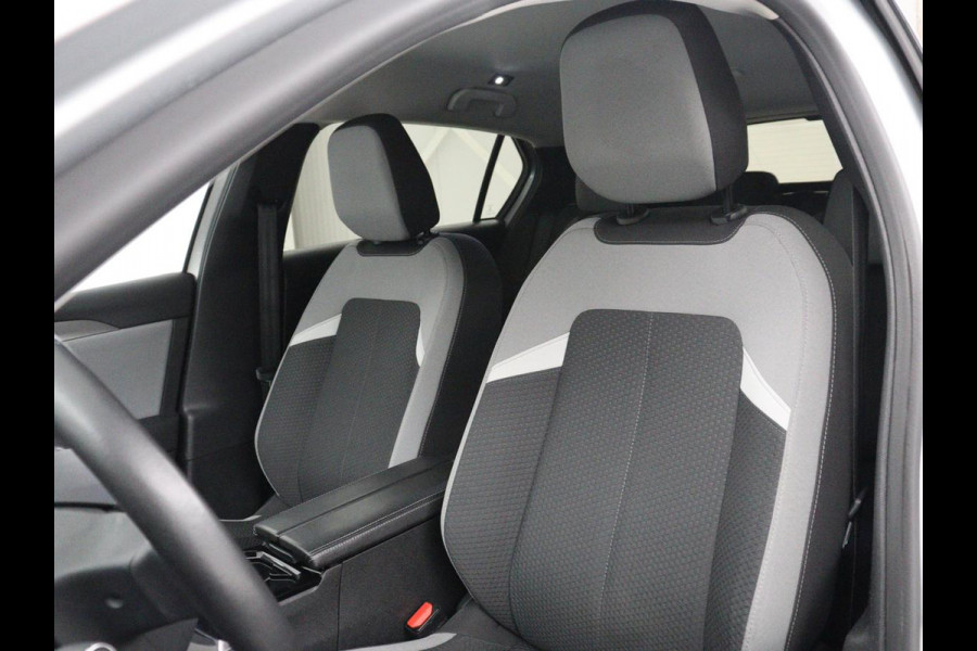Opel Astra 1.2 Business Edition | Stuur/stoel verwarming | Carplay | Camera | Park assist | Adaptive cruise | Navigatie | Virtueel dashboard
