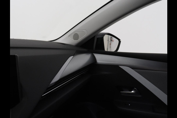 Opel Astra 1.2 Business Edition | Stuur/stoel verwarming | Carplay | Camera | Park assist | Adaptive cruise | Navigatie | Virtueel dashboard