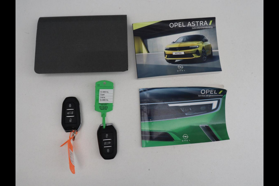 Opel Astra 1.2 Business Edition | Stuur/stoel verwarming | Carplay | Camera | Park assist | Adaptive cruise | Navigatie | Virtueel dashboard