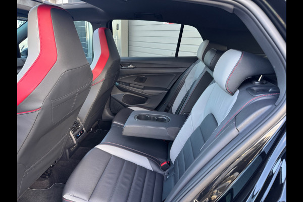 Volkswagen Golf 2.0 TSI GTI CLUBSPORT|PANO|AKRA|LEDER|HuD|IQ|BOMVOL