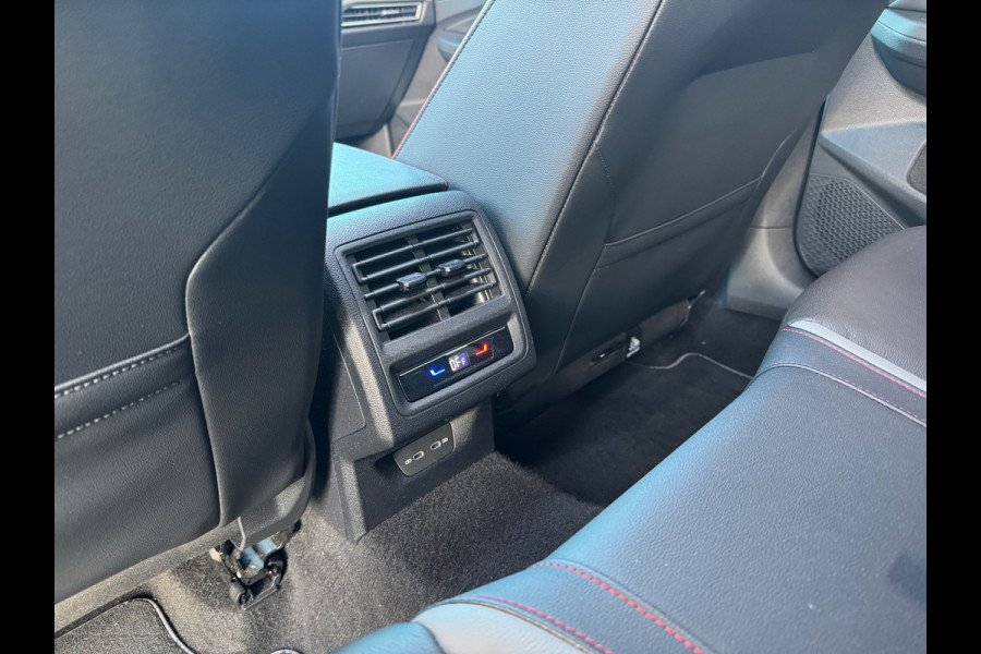 Volkswagen Golf 2.0 TSI GTI CLUBSPORT|PANO|AKRA|LEDER|HuD|IQ|BOMVOL