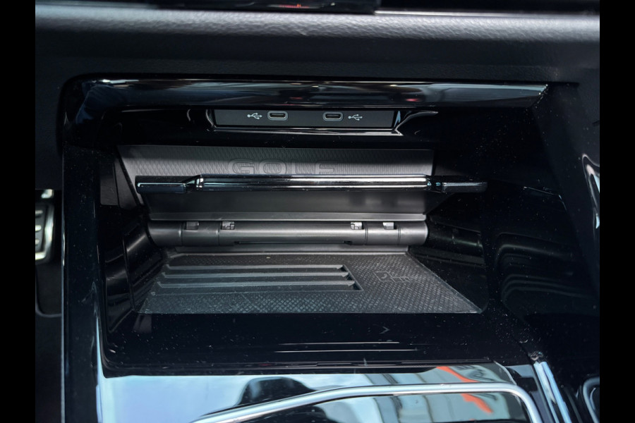 Volkswagen Golf 2.0 TSI GTI CLUBSPORT|PANO|AKRA|LEDER|HuD|IQ|BOMVOL