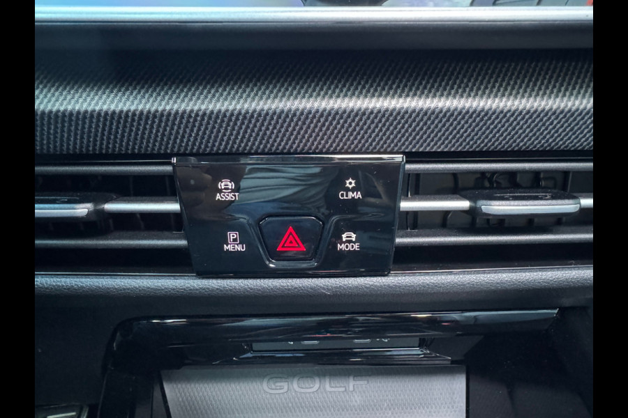 Volkswagen Golf 2.0 TSI GTI CLUBSPORT|PANO|AKRA|LEDER|HuD|IQ|BOMVOL