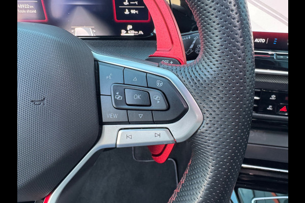 Volkswagen Golf 2.0 TSI GTI CLUBSPORT|PANO|AKRA|LEDER|HuD|IQ|BOMVOL