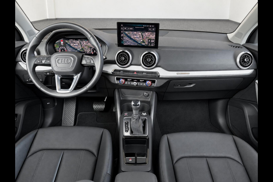 Audi Q2 35 TFSI S Edition Leder Airco Navi Carplay PDC Full LED Adaptive Cruise Control 17" LM Velgen Comfort Pack Privacy Glass