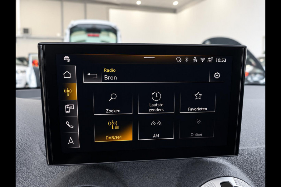 Audi Q2 35 TFSI S Edition Leder Airco Navi Carplay PDC Full LED Adaptive Cruise Control 17" LM Velgen Comfort Pack Privacy Glass