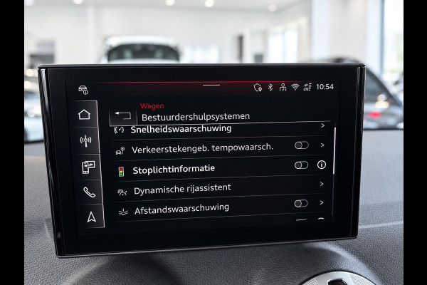 Audi Q2 35 TFSI S Edition Leder Airco Navi Carplay PDC Full LED Adaptive Cruise Control 17" LM Velgen Comfort Pack Privacy Glass