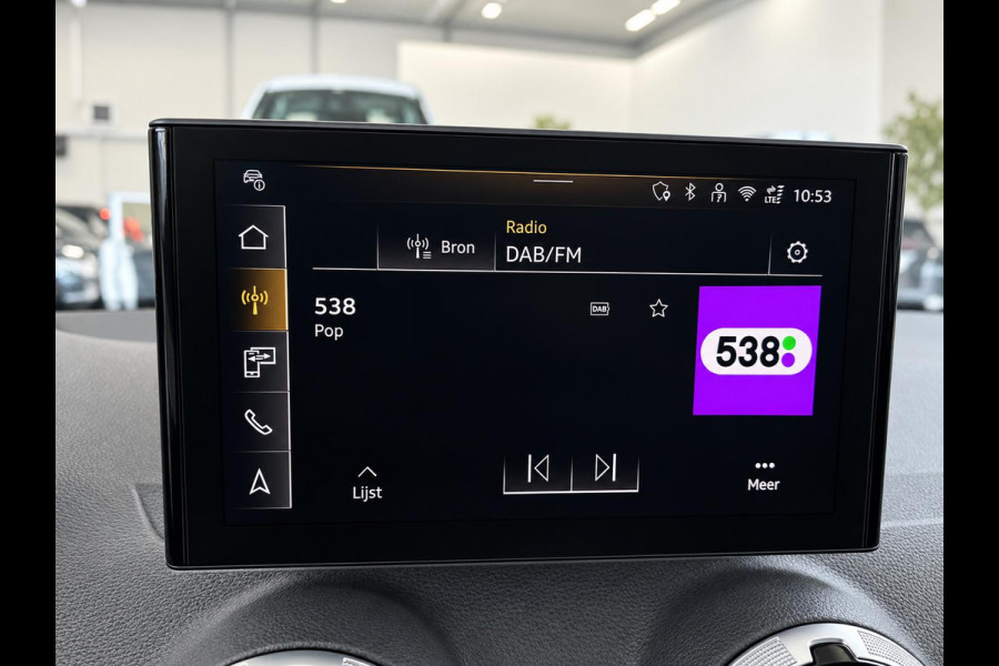 Audi Q2 35 TFSI S Edition Leder Airco Navi Carplay PDC Full LED Adaptive Cruise Control 17" LM Velgen Comfort Pack Privacy Glass