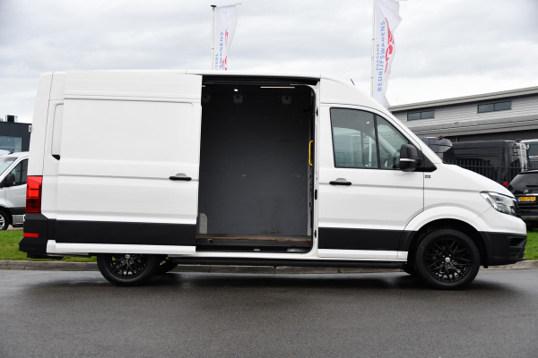 Volkswagen Crafter 35 2.0 TDI L3H3 PB Edition Adaptieve Cruise, Camera, LED, Carplay, Trekhaak, Automaat, 140pk, Sensoren, Multimedia, Uniek!