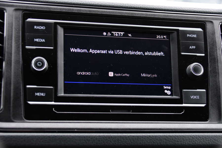 Volkswagen Crafter 35 2.0 TDI L3H3 PB Edition Adaptieve Cruise, Camera, LED, Carplay, Trekhaak, Automaat, 140pk, Sensoren, Multimedia, Uniek!