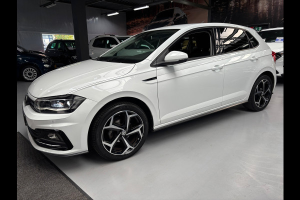 Volkswagen Polo 1.0 TSI Highline Business R / Carplay