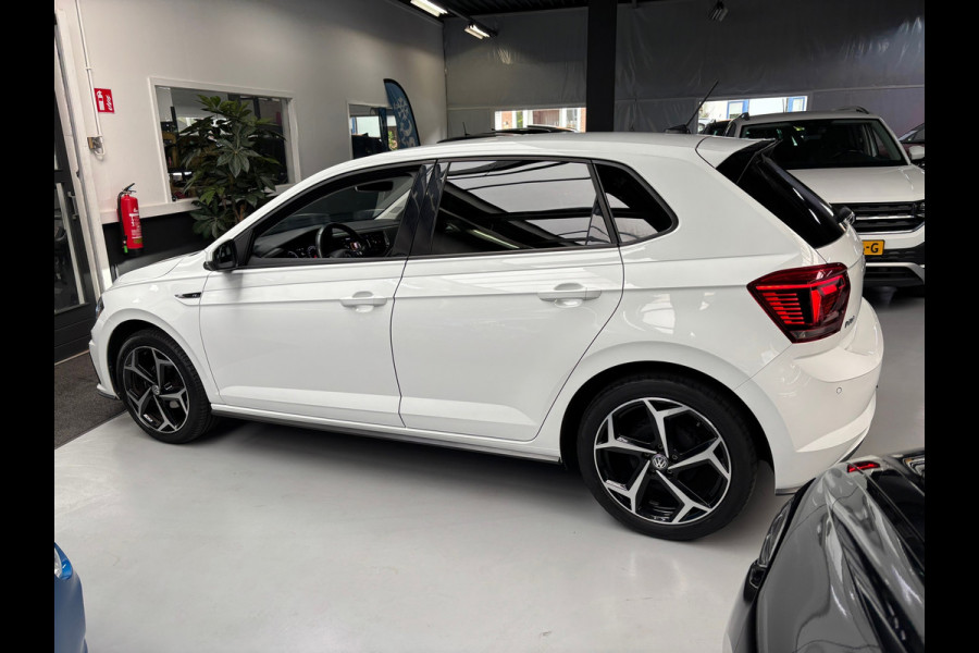 Volkswagen Polo 1.0 TSI Highline Business R / Carplay