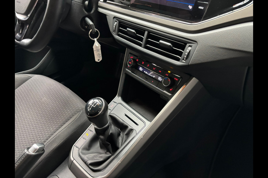 Volkswagen Polo 1.0 TSI Highline Business R / Carplay