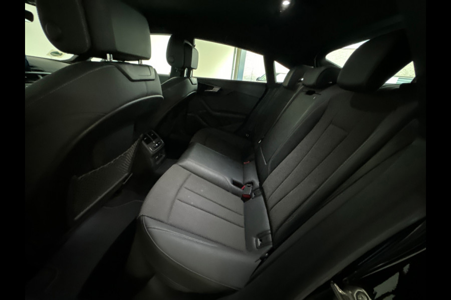 Audi A5 Sportback 40 TFSI S edition Competition Camera|Keyless|Trekhaak