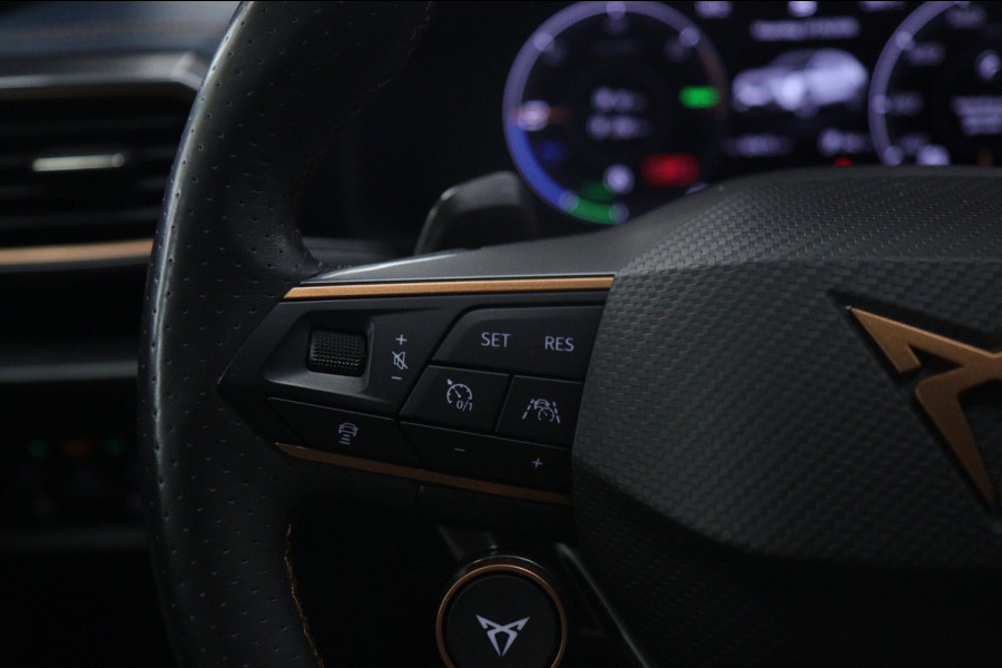 CUPRA Formentor 1.4 e-Hybrid VZ Copper Edition Performance 245PK PANO/LEER/CAMERA/SFEERV/MEMORY/BOMVOL