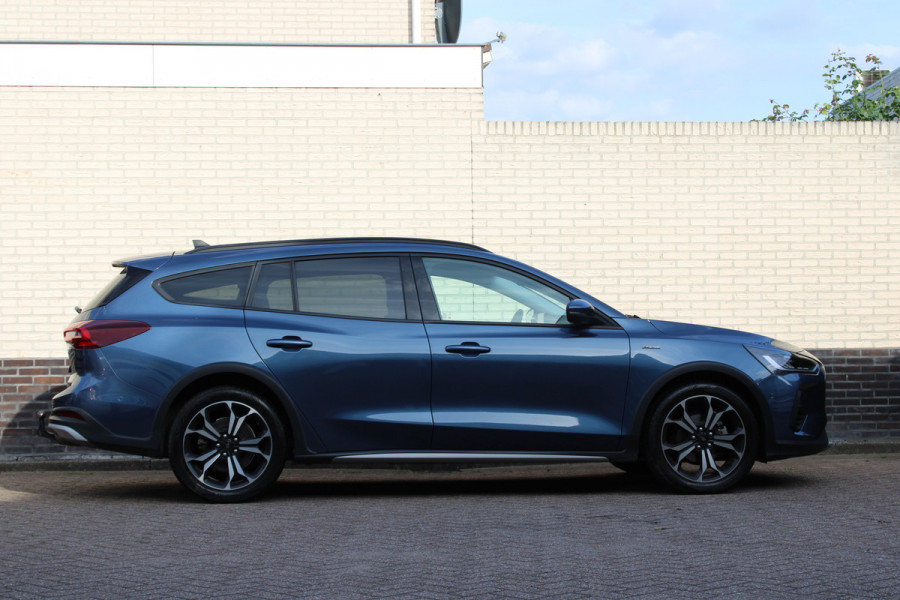 Ford FOCUS Wagon 1.0 EcoBoost Hybrid Active X | Leder! | Adaptieve cruise | Trekhaak | Camera | BLIS