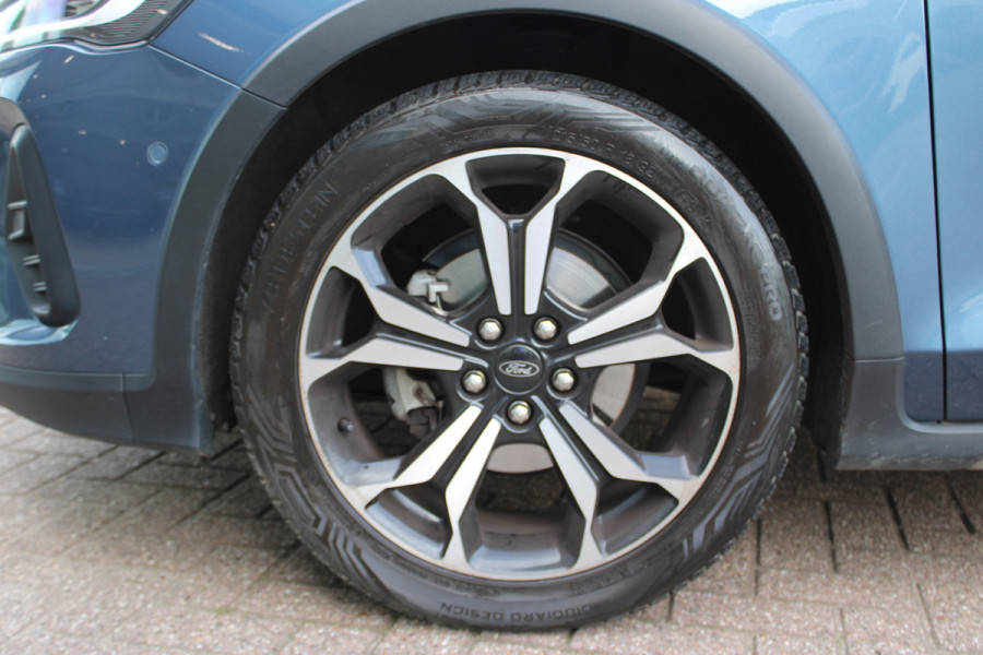 Ford FOCUS Wagon 1.0 EcoBoost Hybrid Active X | Leder! | Adaptieve cruise | Trekhaak | Camera | BLIS