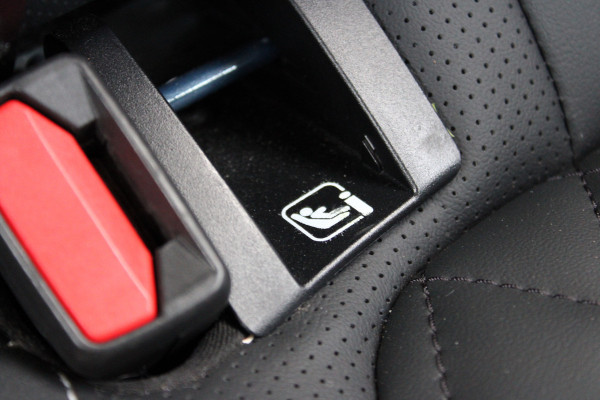 Ford FOCUS Wagon 1.0 EcoBoost Hybrid Active X | Leder! | Adaptieve cruise | Trekhaak | Camera | BLIS