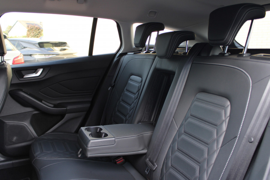 Ford FOCUS Wagon 1.0 EcoBoost Hybrid Active X | Leder! | Adaptieve cruise | Trekhaak | Camera | BLIS
