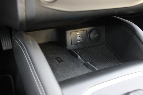 Ford FOCUS Wagon 1.0 EcoBoost Hybrid Active X | Leder! | Adaptieve cruise | Trekhaak | Camera | BLIS