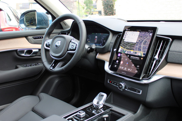 Volvo XC90 2.0 T8 Plug-in hybrid AWD Plus Bright | Luchtvering | BLIS | Panoramadak | 360 Camera