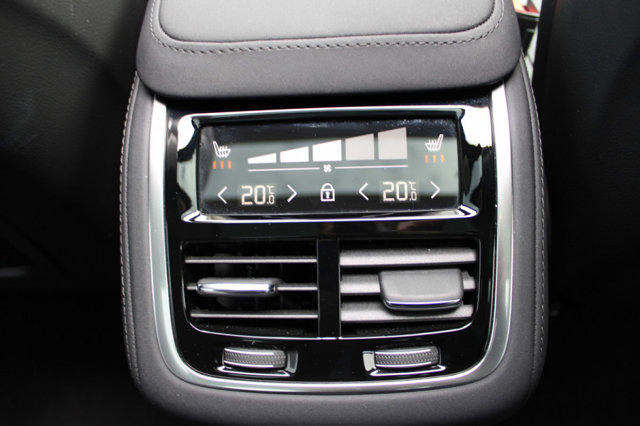 Volvo XC90 2.0 T8 Plug-in hybrid AWD Plus Bright | Luchtvering | BLIS | Panoramadak | 360 Camera