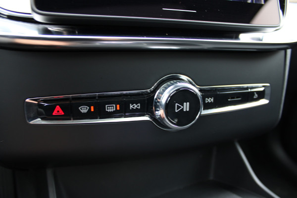 Volvo XC90 2.0 T8 Plug-in hybrid AWD Plus Bright | Luchtvering | BLIS | Panoramadak | 360 Camera